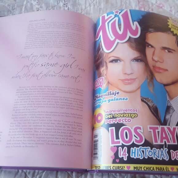 2011 Taylor Swift Hardcover Book - Picture 15 of 16